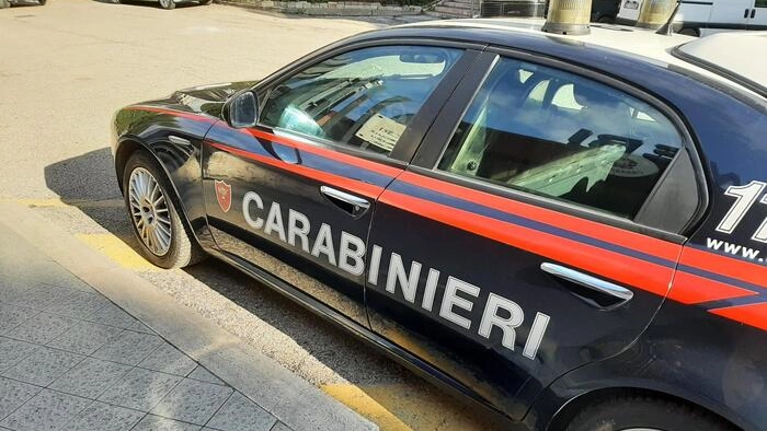 In corso le indagini dei carabinieri