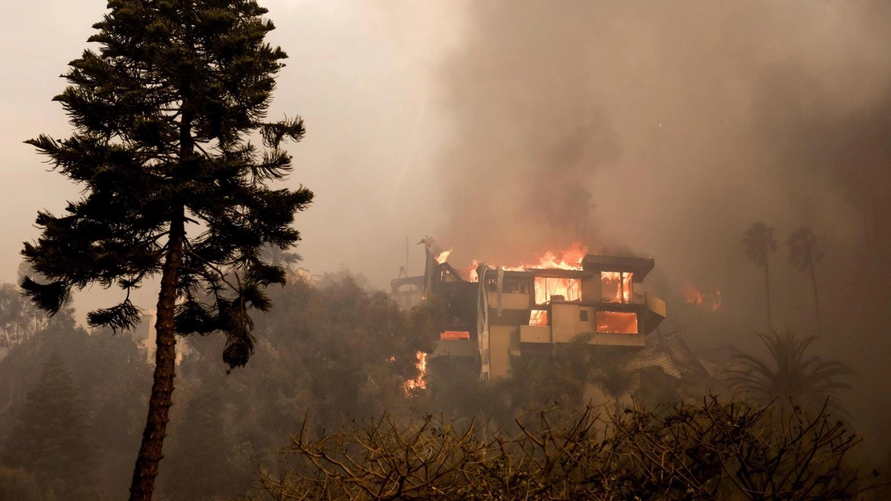 Sempre nella zona di Altadena dove divampa Eaton