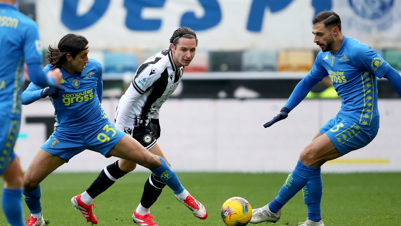 Un'azione di Udinese-Empoli