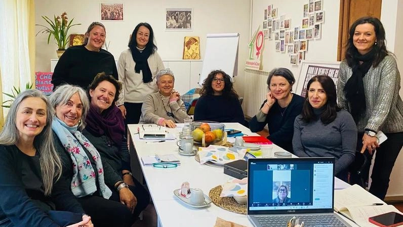 Dalla Casa delle Donne di Viareggio, dove sabato e domenica si è riunito il consiglio nazionale dell’associazione “Donne in rete...