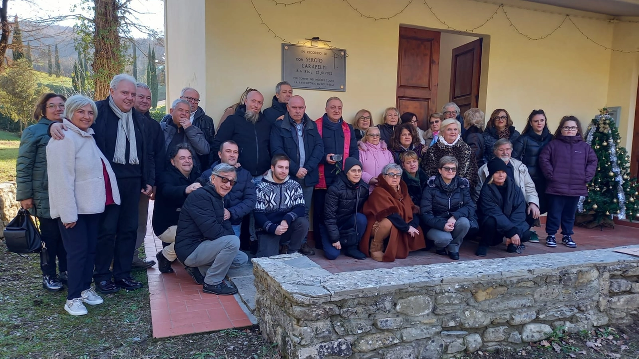 I parrocchiani salvano la chiesetta a Molinelli