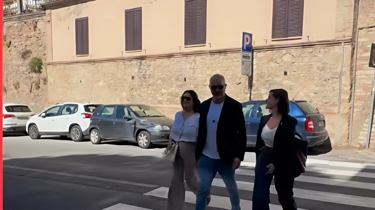 "Vogliamo dare un segnale alla città, rifacendo le strisce pedonali nei pressi di alcuni plessi scolastici, nella consapevolezza che ancora...