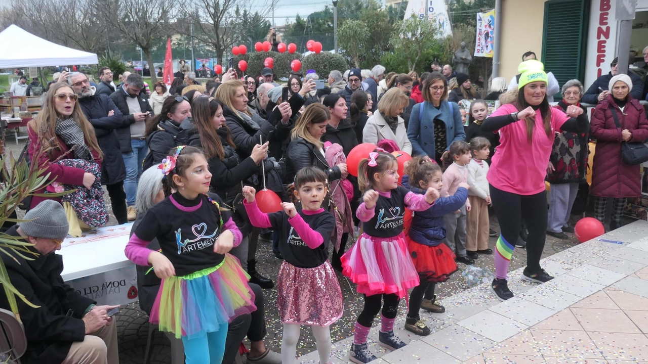 La festa del Rione Campo d’Aviazione insieme alla parrocchia di Santa Rita. Il torneo di burraco e quello di calcetto con la vittoria di Torre del Lago.