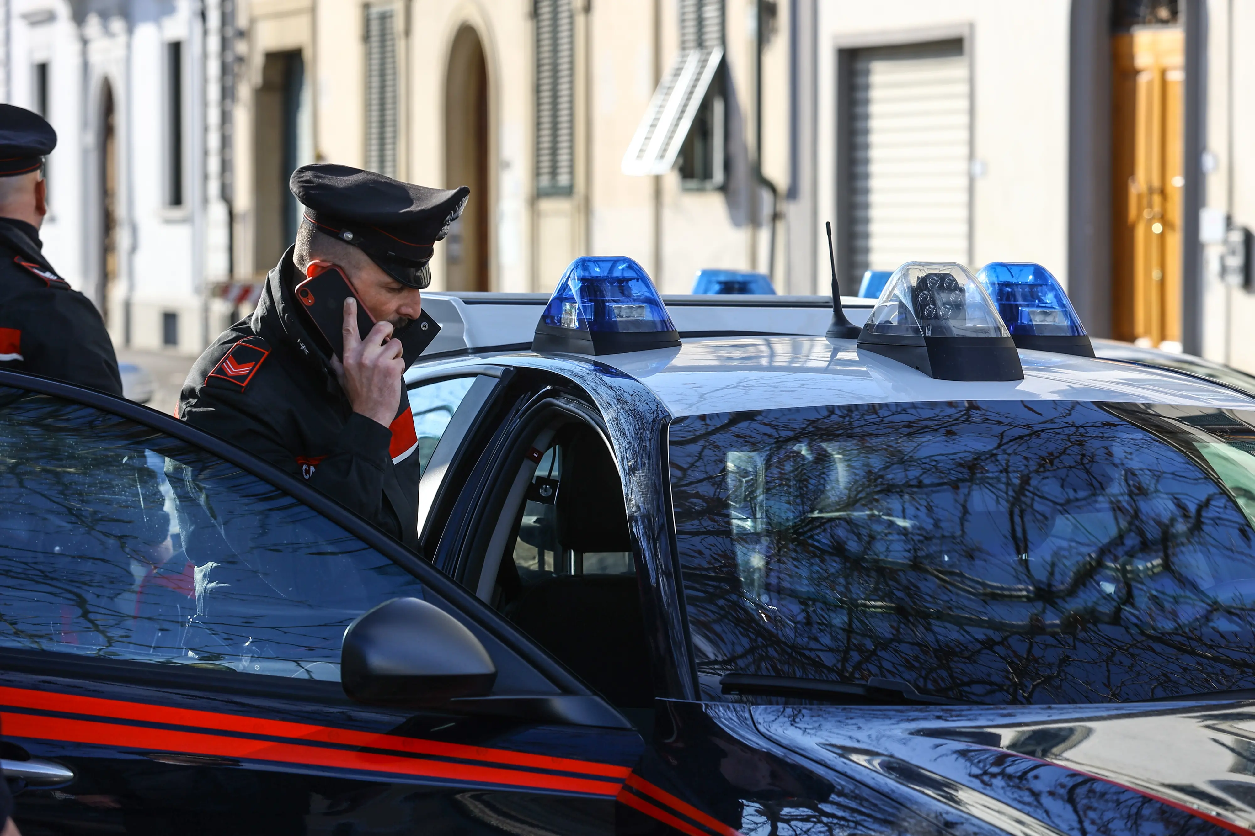 Siena, pugno alla moglie in strada: “Sono musulmano, lei è roba mia”