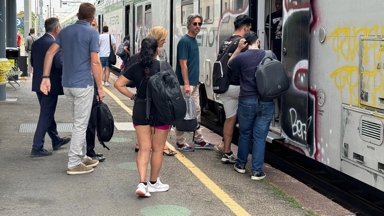 Un brutto incidente si è verificato ieri mattina sulla linea ferroviaria Siena-Firenze