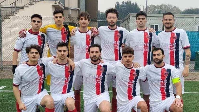 Una formazione de La Libertà Viaccia che milita nel campionato di Terza Categoria Lunedì gioca contro Firenze Nord