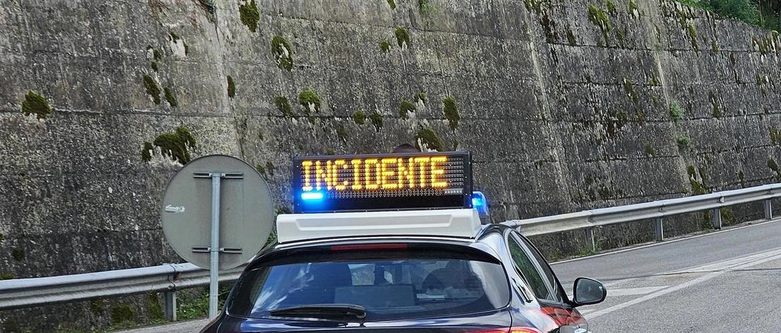 Incidente in galleria, traffico bloccato sulla Perugia-Bettolle