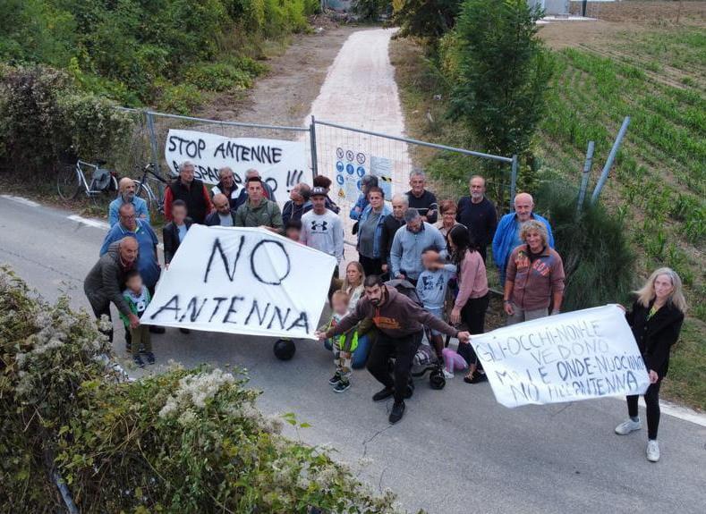 Nuova antenna a Santo Stefano. Il Tar boccia lo stop del Comune. Via libera all’impianto di Iliad