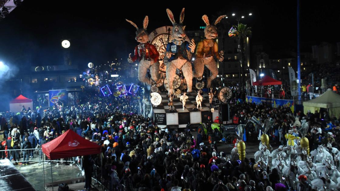 Carnevale di Viareggio, i conti di Burlamacco: già incassati 3 milioni. Manca poco al pareggio di bilancio