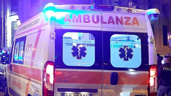 Furto singolare all'interno di un'ambulanza