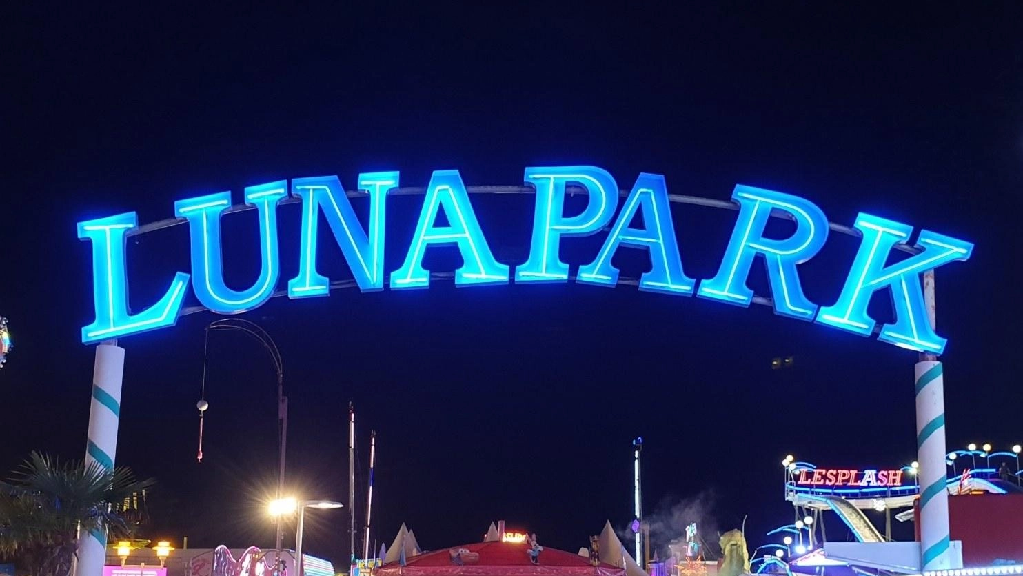 Da stasera le giostre del luna park