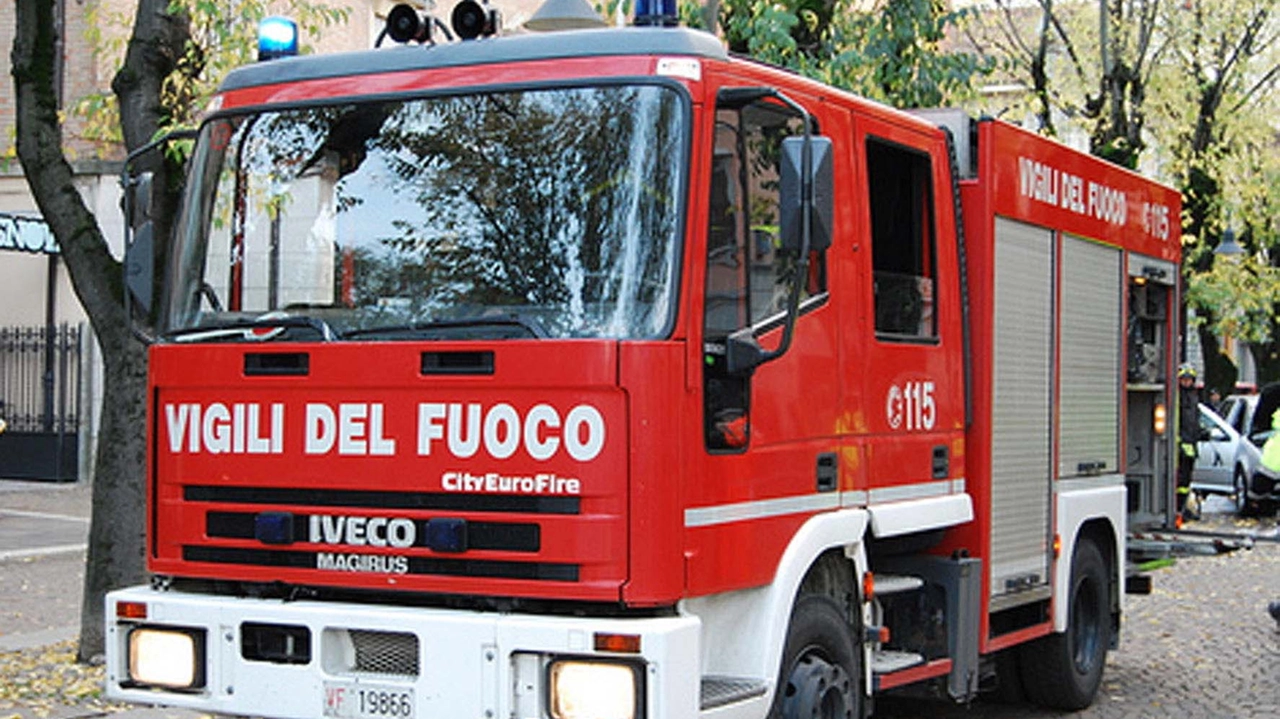 Un camion dei vigili del fuoco. Il monossido di carbonio è un killer silenzioso, molto pericoloso, responsabile di diversi decessi negli ultimi anni