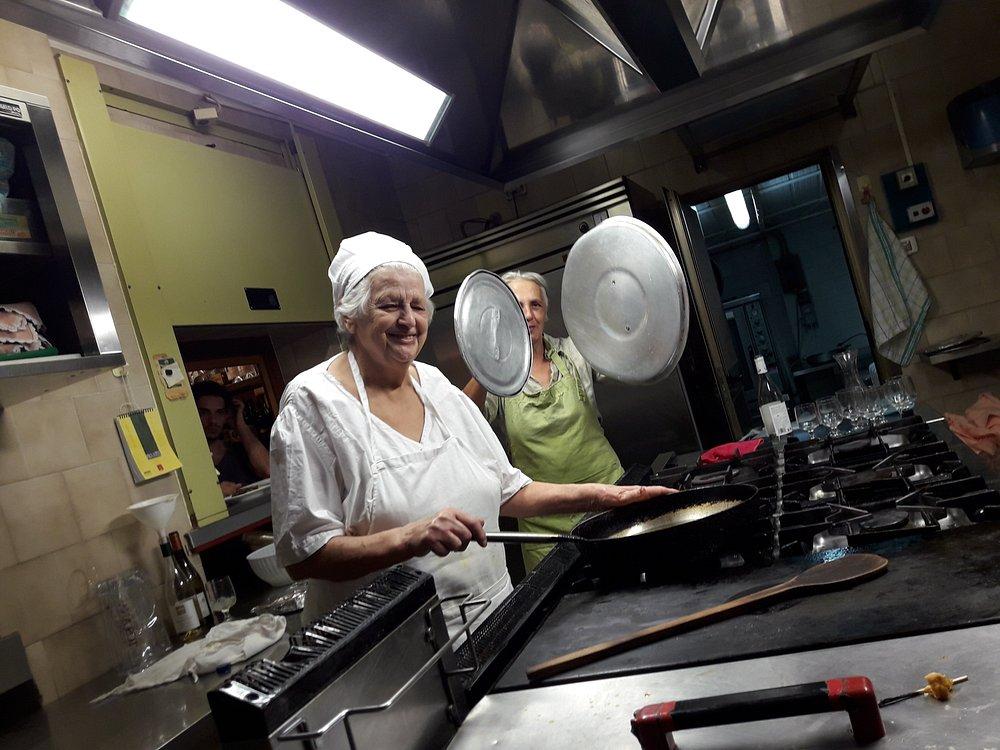 Lucio Corsi debutta a Sanremo e nonna Milena chiude il ristorante: ‘Non voglio perdermelo”