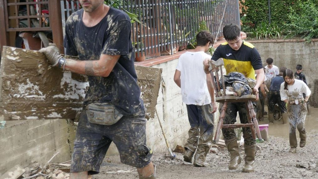 Maltempo e polemiche. Pioggia, lavori, fogne: le competenze (troppe). E la politica litiga