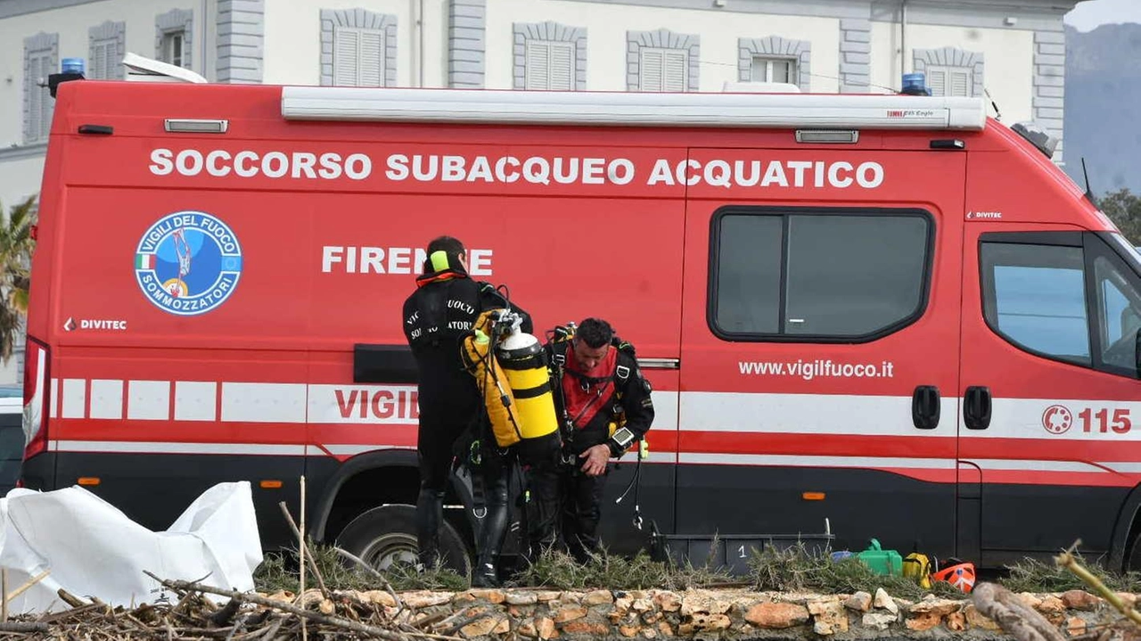 Il soccorso subacqueo acquatico in azione sin dalle prime luci dell’alba grazie al tempo sereno di ieri mattina