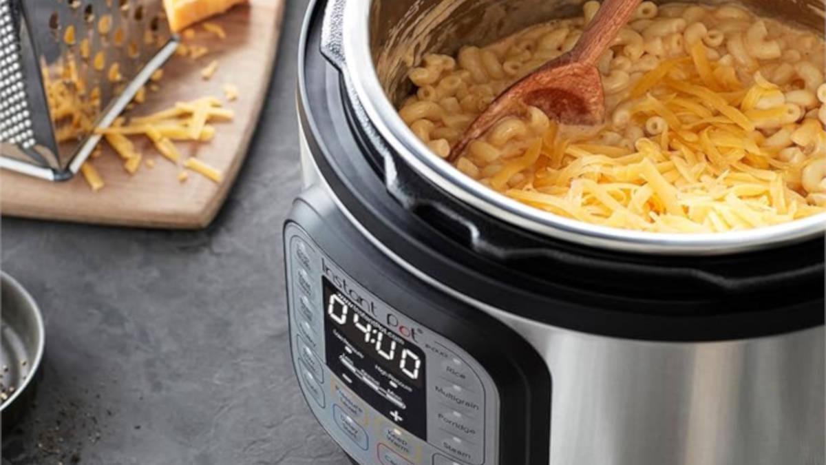 Arrosti, zuppe, riso e yogurt: la pentola a pressione Instant Pot Duo fa tutto, ora con il 18% di sconto