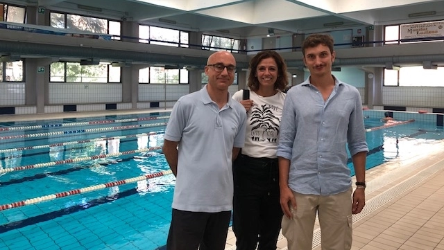 L'assessore Sapia con Laura Magni e Stefano Daddi del Servizio Edilizia scolastica e sport