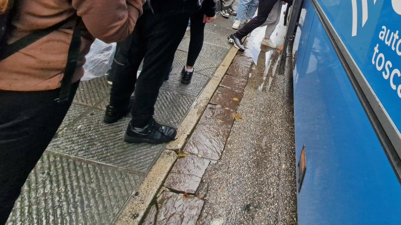 Montalese, chiude il ponte. Bus, le fermate soppresse