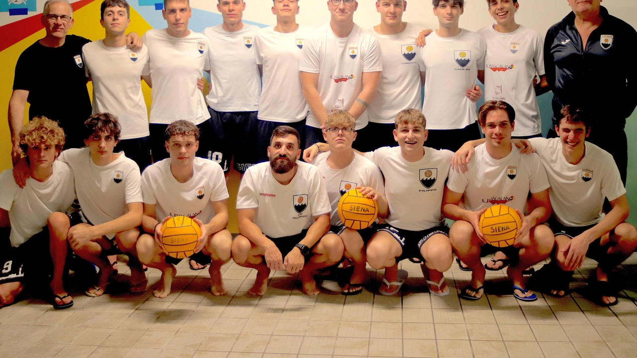 Dopo un anno di stop, riprende il campionato di Promozione Fin Toscana con in vasca la prima squadra di pallanuoto...