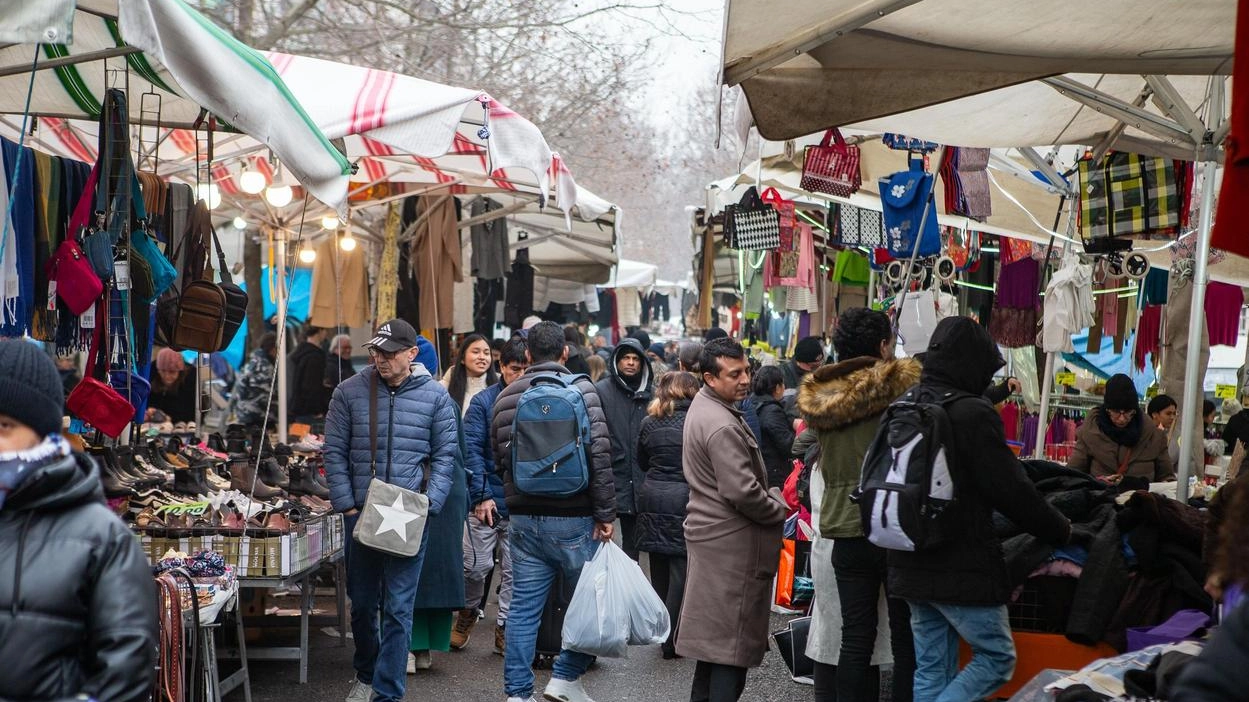 Mercato settimanale, c’è la data del trasloco. Ma la polemica continuia