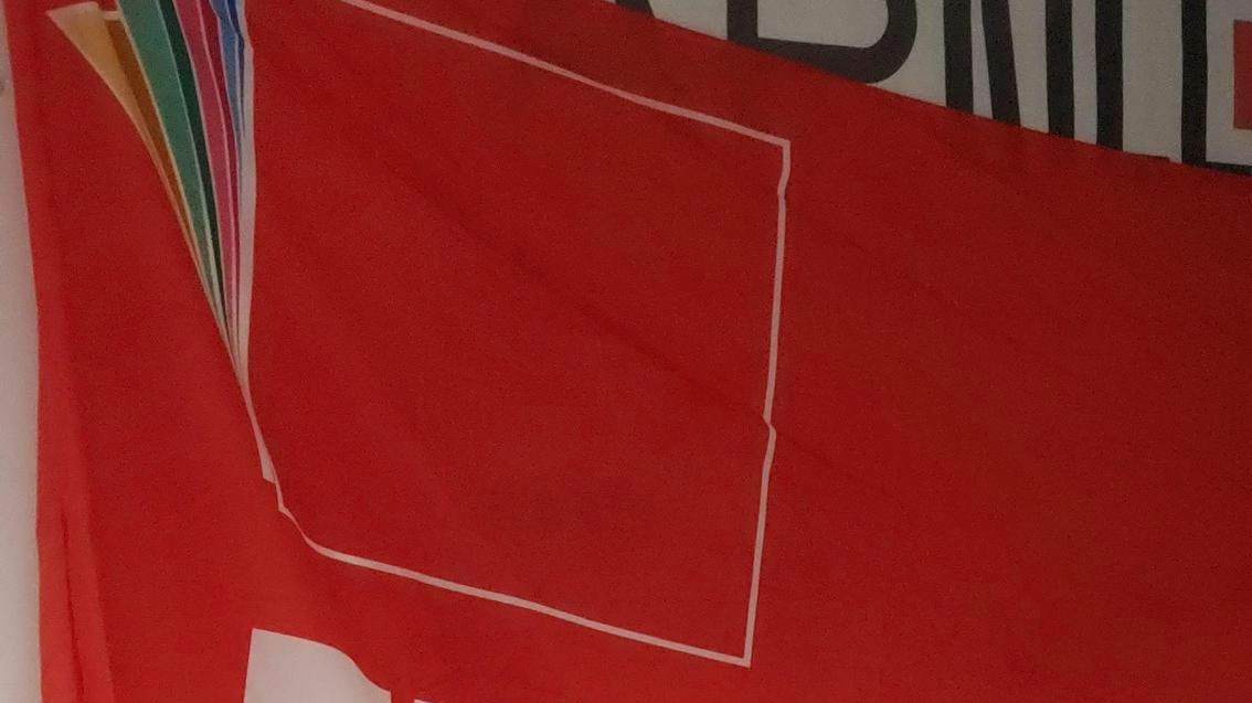 Cgil e Uil lanciano l’allarme a pochi giorni dall’inizio delle lezioni "Troppe cattedre sono ancora senza copertura: flop dell’algoritmo". Nel sostegno due insegnanti su tre sono precari e manca personale Ata.