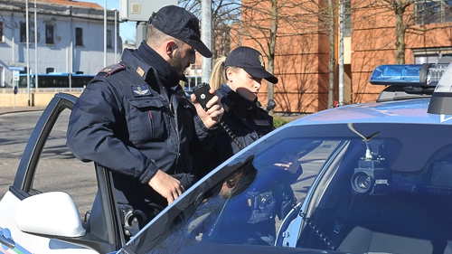 Le indagini sono state seguite dalla squadra mobile e dalla polizia municipale