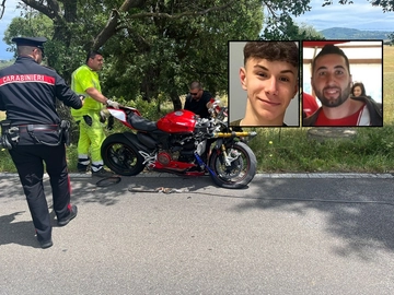 L’incidente di Scansano. Mattia, appena maggiorenne, Leonardo giovane padre: ancora tragedia sulle strade