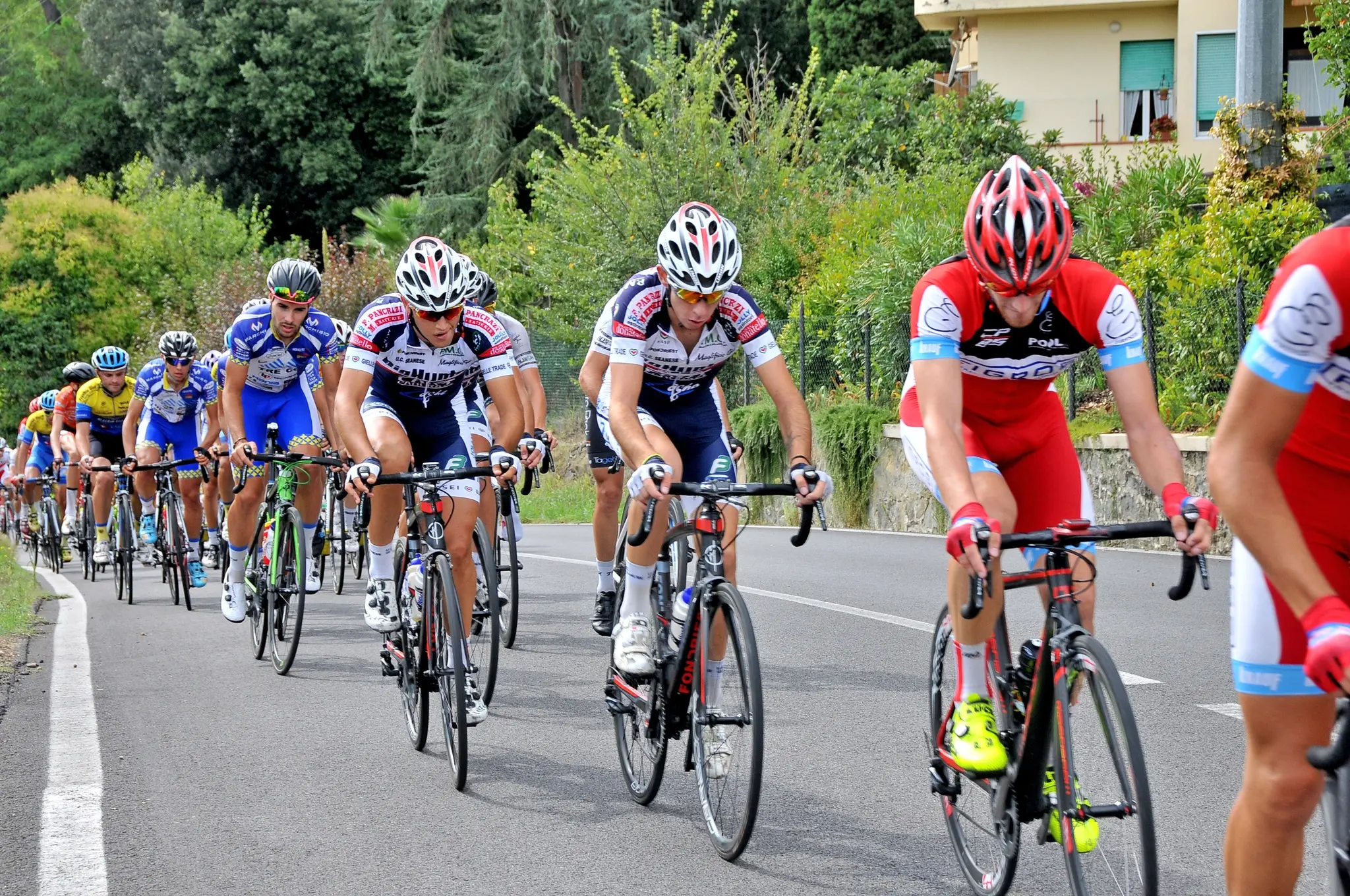 Ciclismo, dopo 50 anni una gara ciclistica torna a transitare da Artimino