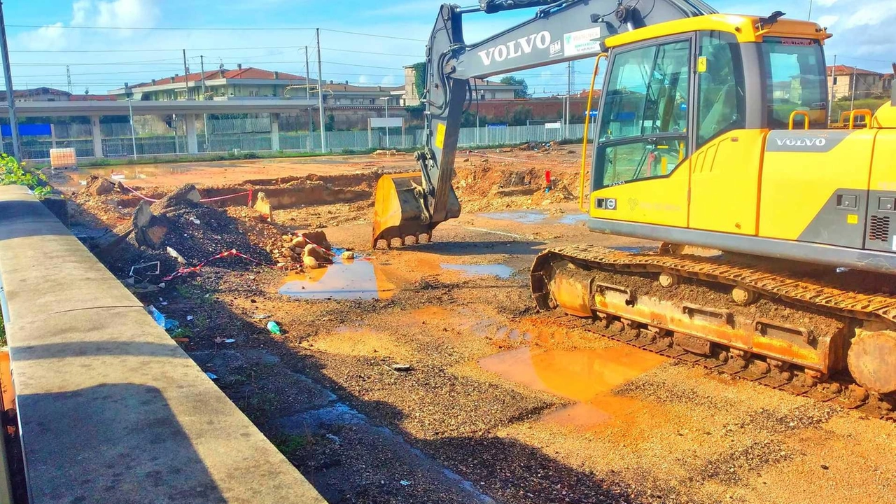 Ruspe in azione nell’area della stazione Fs