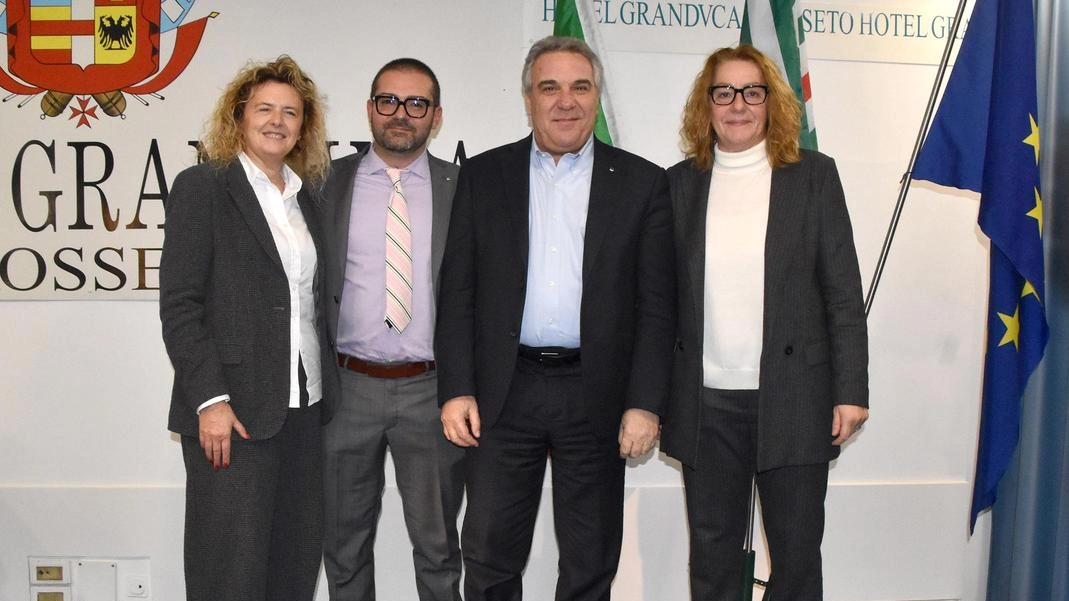 Da sinistra Silvia Russo, Simone Gobbi, Luigi Sbarra e Katiuscia Biliotti presenti all’assemblea di ieri al Granduca