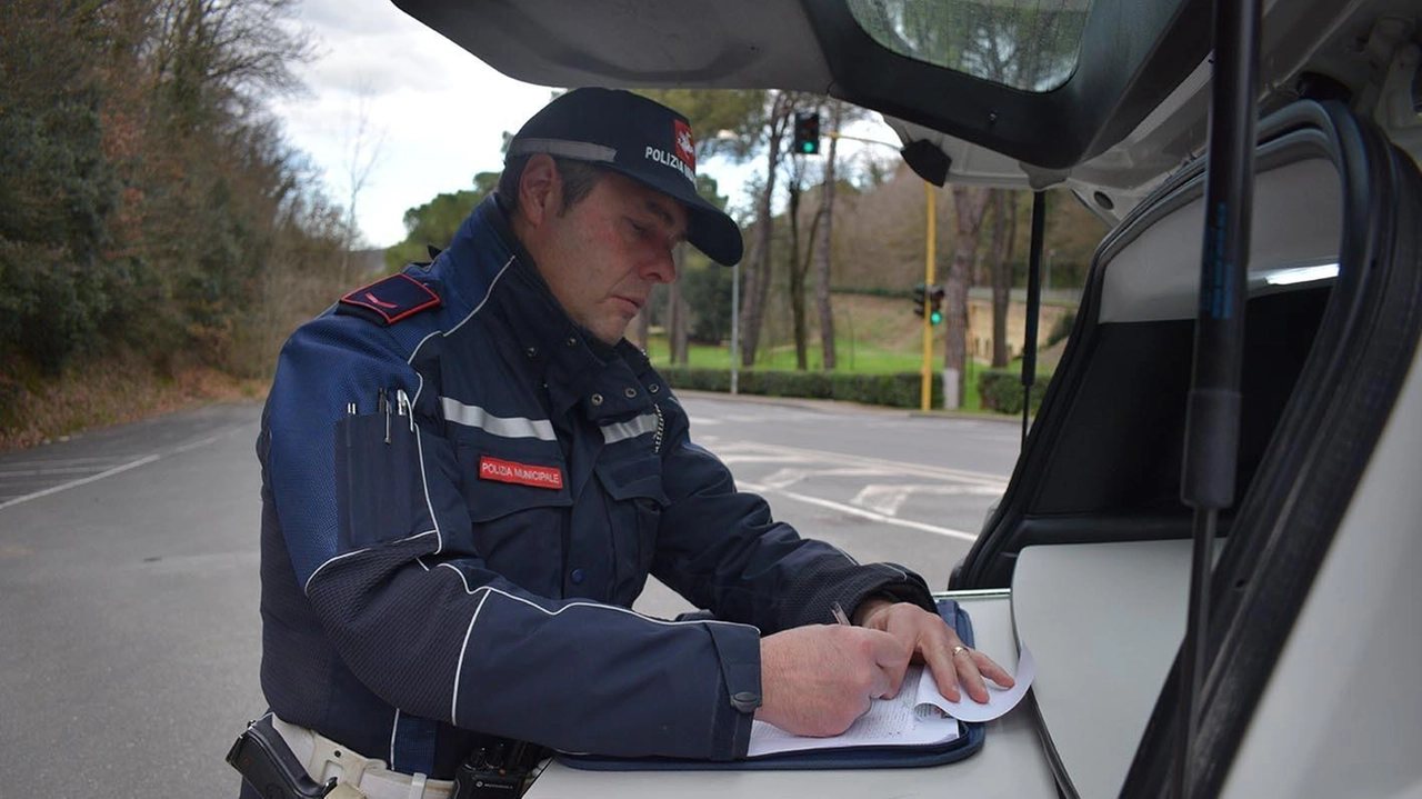 La polizia municipale ha individuato e denunciato tre pirati della strada