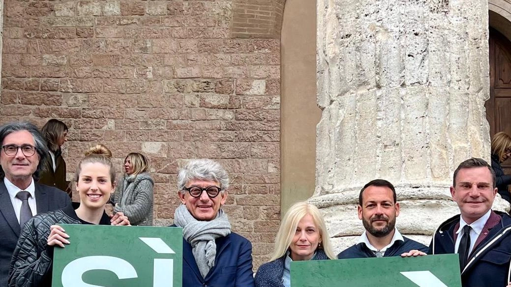 "SÌ Assisi", benvenuti turisti. La campagna di promozione firmata da Armando Testa