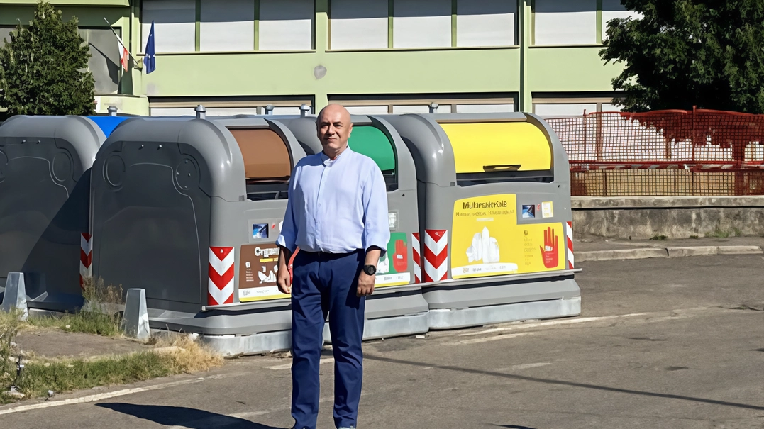 L’assessore al servizio di Polizia Municipale del Comune di Bibbiena, Francesco Frenos, ha annunciato la modifica della viabilità nel contesto della cittadella scolastica «Franco Niccolini» per l’entrata dei bambini nell’asilo