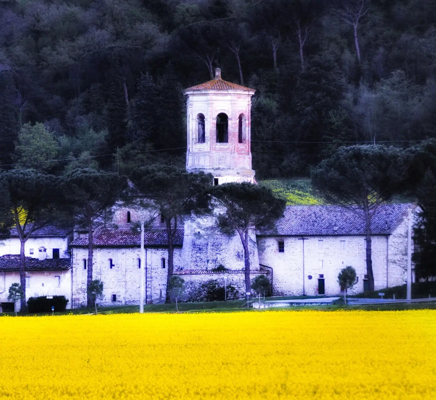 La rinascita di Montecorona. Abbazia agibile dopo il sisma