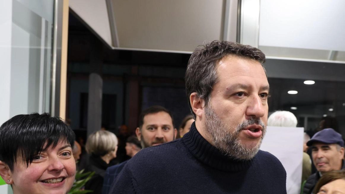 Salvini difende Tesei. E Schlein esalta Proietti