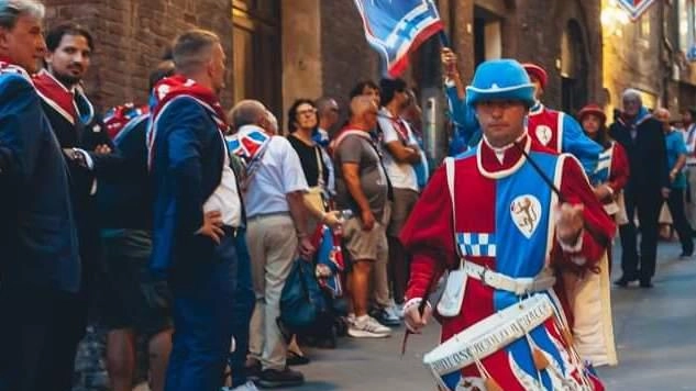 A Siena, la Contrada della Pantera ha utilizzato i nuovi tamburi realizzati nel Progetto Città dei Mestieri. Ringraziamenti e pittura speciale hanno arricchito l'evento.