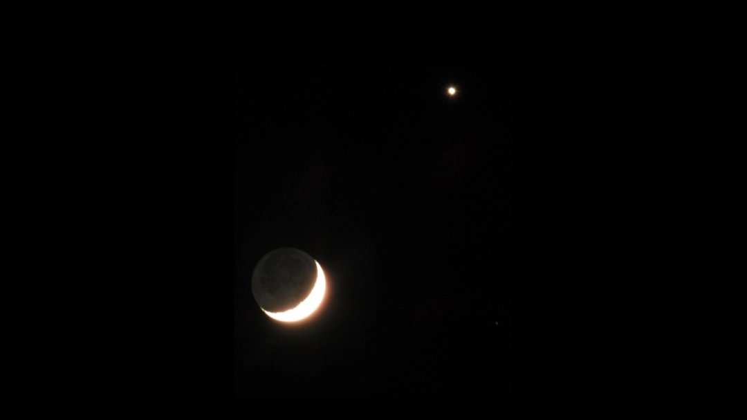 Prato, Piero Giacomelli ha fotografato il bacio cosmico tra Luna e Venere