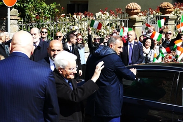 25 Aprile, Mattarella a Civitella della Chiana: l’omaggio alle vittime della strage nazifascista