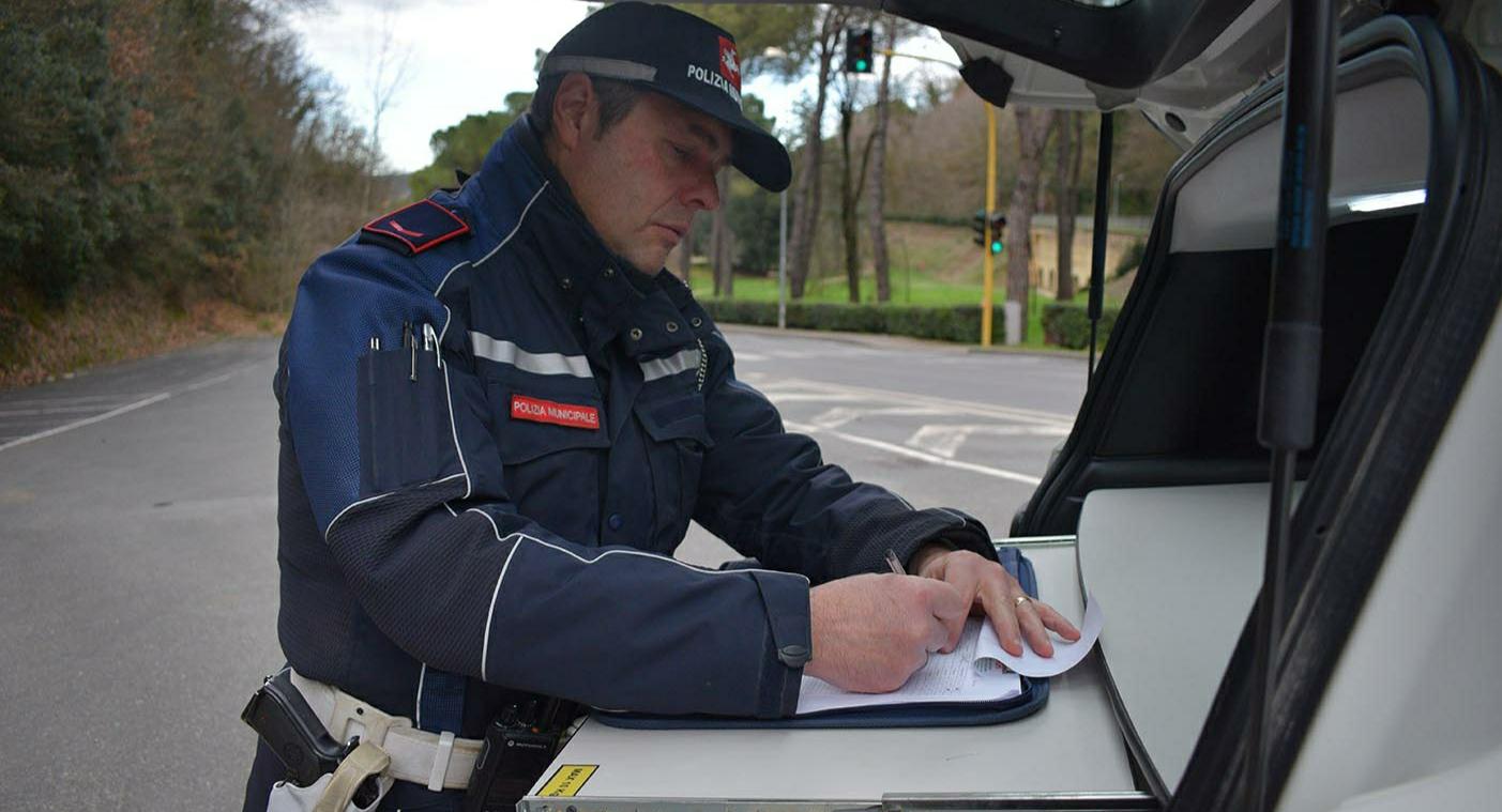 Anziana travolta da un’auto a Staggia Senese, è in prognosi riservata