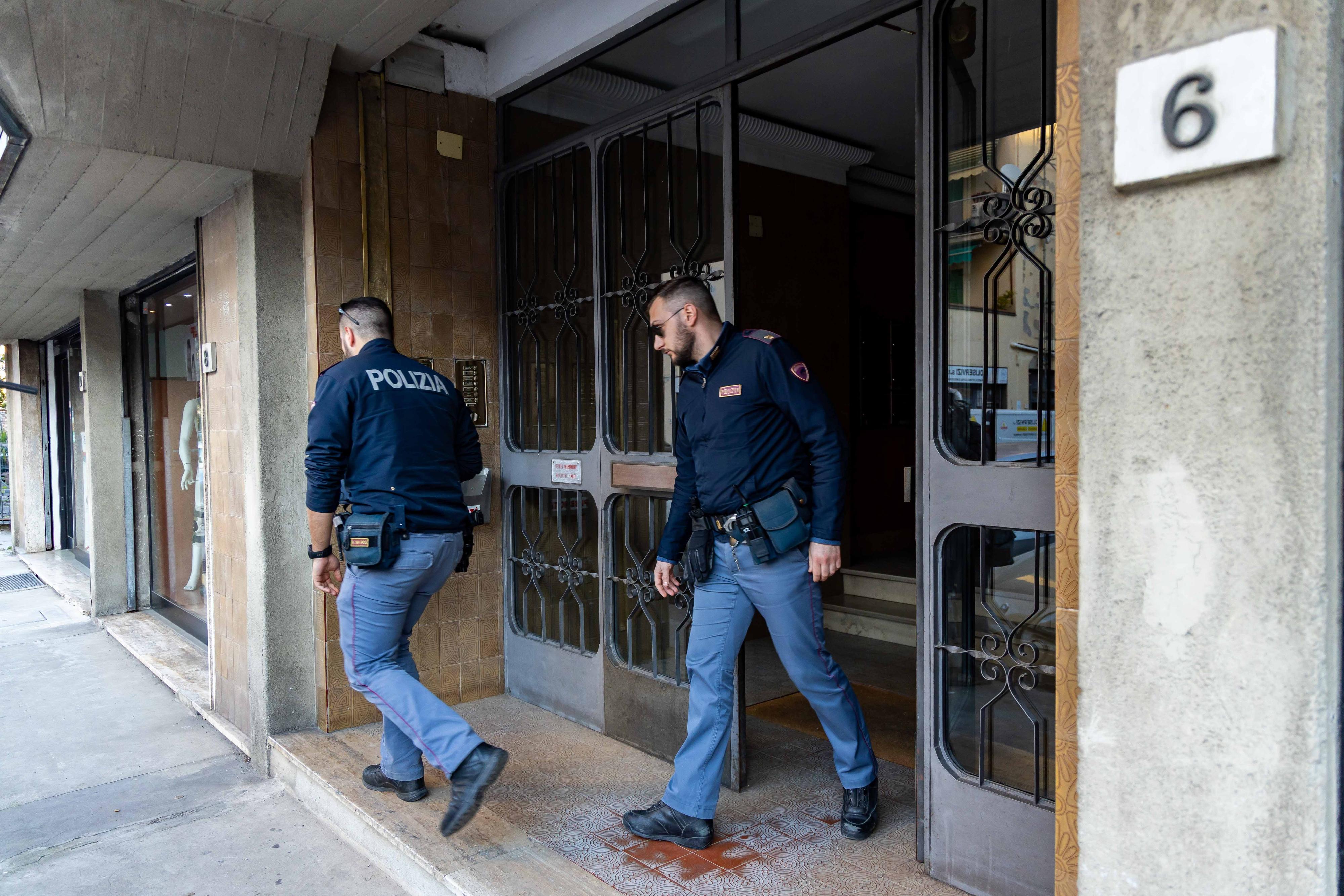 Morso dal cane, neonato stabile. Le indagini di polizia e Asl. L’animale appartiene allo zio