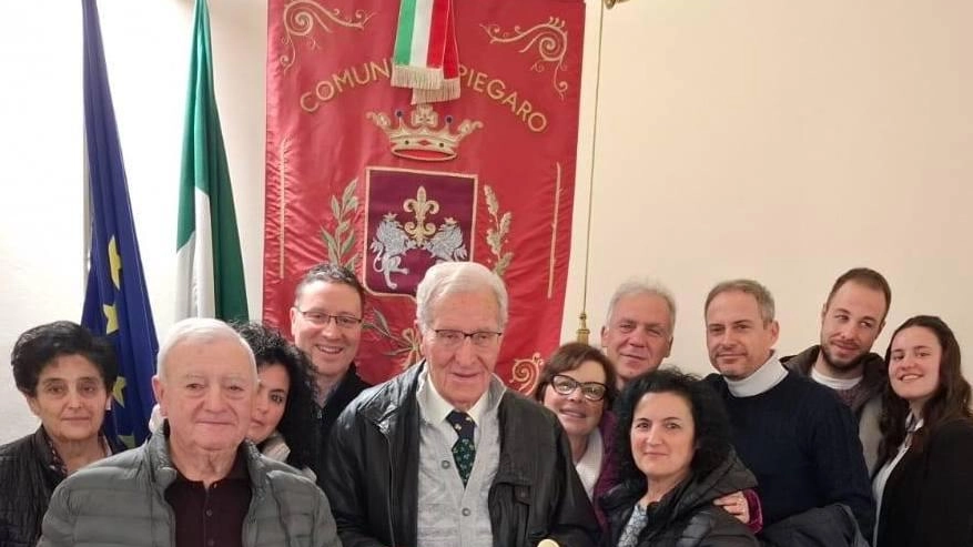 Riconoscimenti a due cittadini e a un’associazione