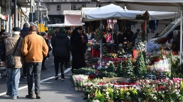 Mercato in viale Roma: "Assemblea pubblica sul futuro dei banchi. Pronti a proteste forti"