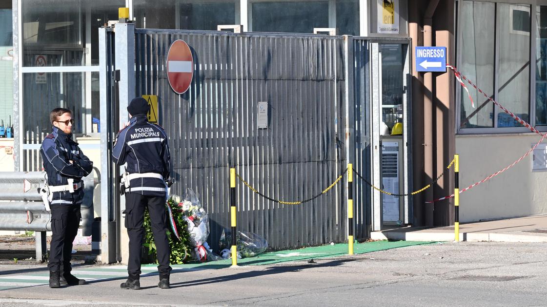 Esplosione di Calenzano, il mistero dell’innesco. Rifornimenti ininterrotti, ma c’erano lavori in corso