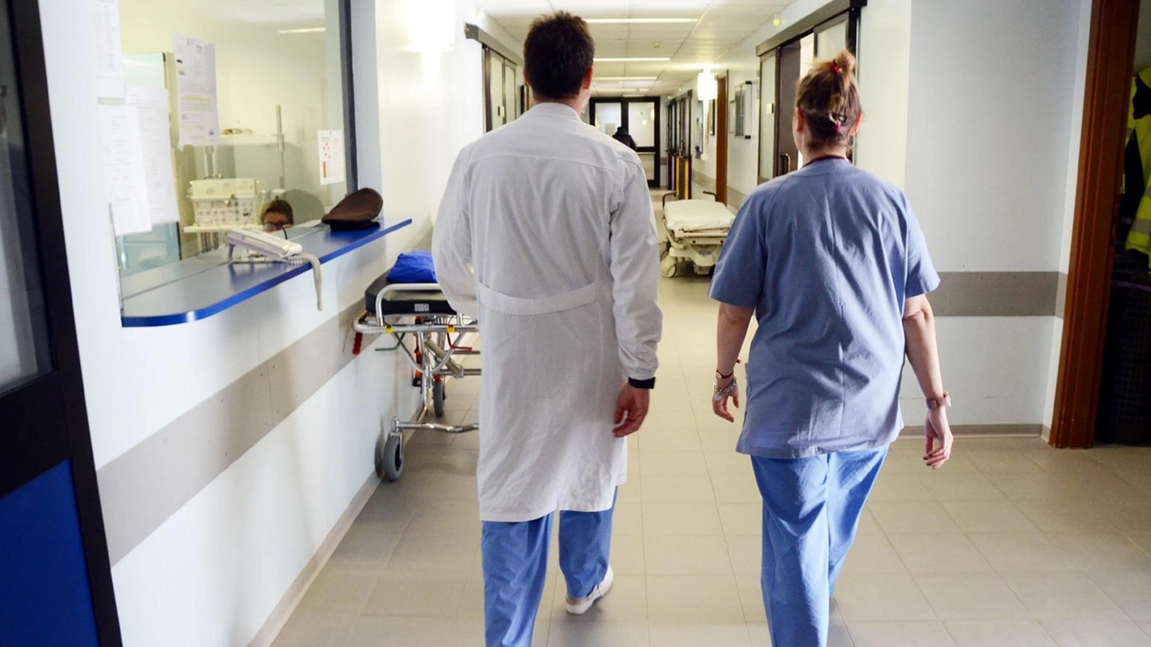 La carenza degli infermieri sta crando sempre più danni e disagi all’interno degli ospedali