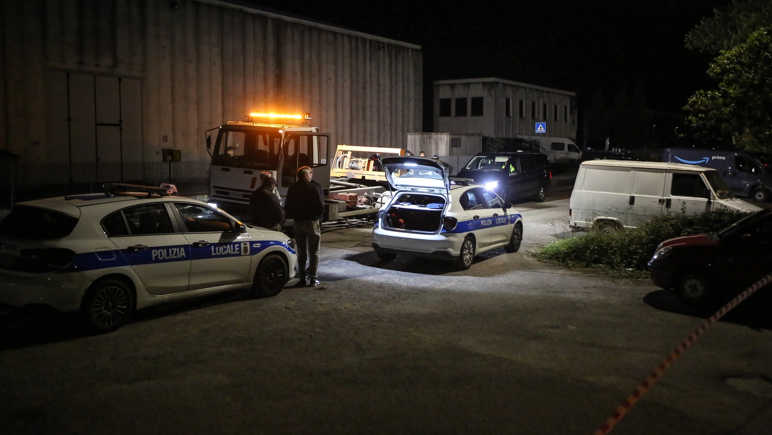 La tragedia si è consumata nel tardo pomeriggio di ieri, in un parcheggio a Sant’Andrea delle Fratte