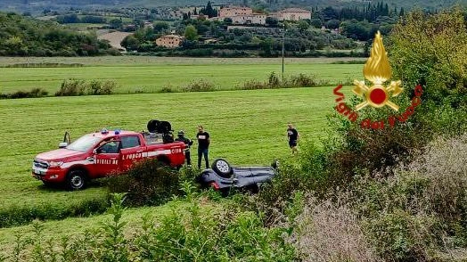 L'auto ribaltata