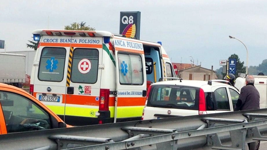 FOLIGNO Traffico paralizzato per oltre due ore lungo la nuova superstrada Flaminia nel tratto tra Spoleto e lo ...