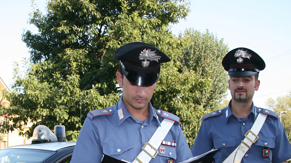 Dai ladri ai vandali: auto nel mirino. Esplode la rabbia: "Raffica di casi"