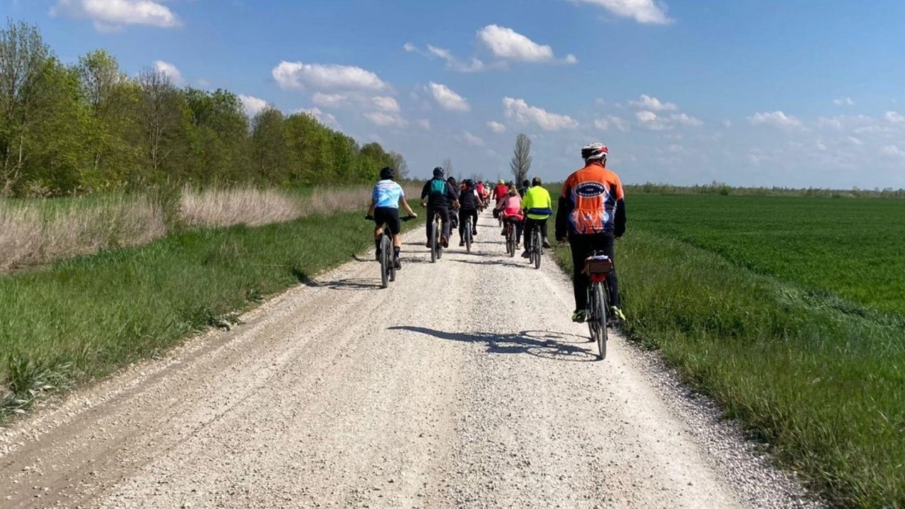 La ciclovia del Sole è. da completare così come il sistema delle piste ciclabili dei Comuni medicei che unisce Seano a Poggio ed arriverà sino a Comeana