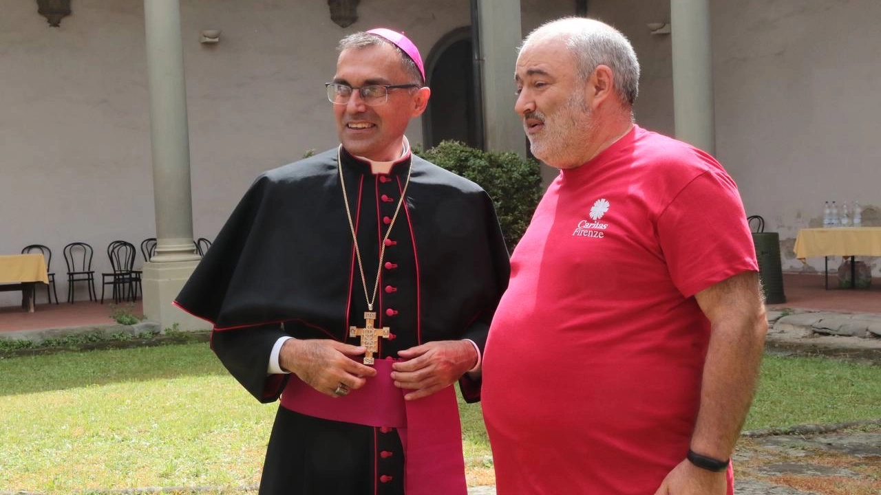 Monsignor Gambelli con Marzio Mori (New Press Photo)